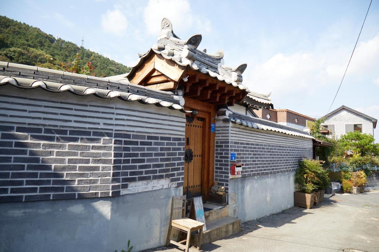 Bonghwangjae Hanok Guesthouse Gongju Exterior photo