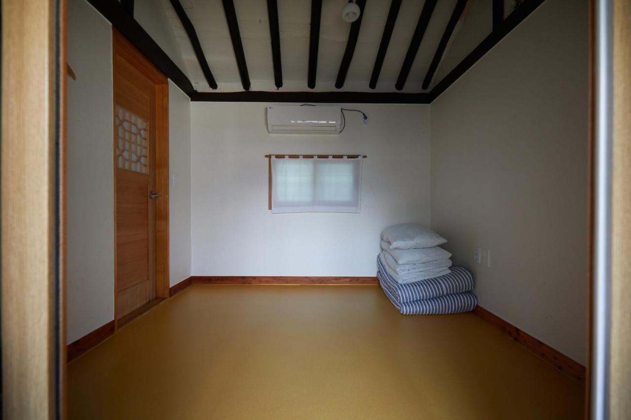Bonghwangjae Hanok Guesthouse Gongju Exterior photo